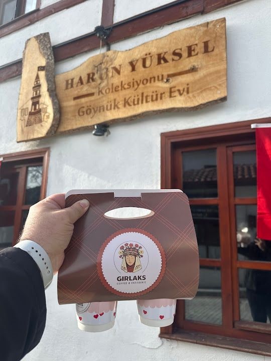 Gırlaks Coffee & Patisserıe