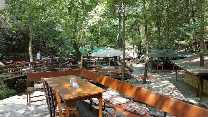 Gizli Cennet Şelalesi Restaurant