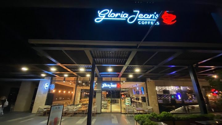 Gloria Jean's