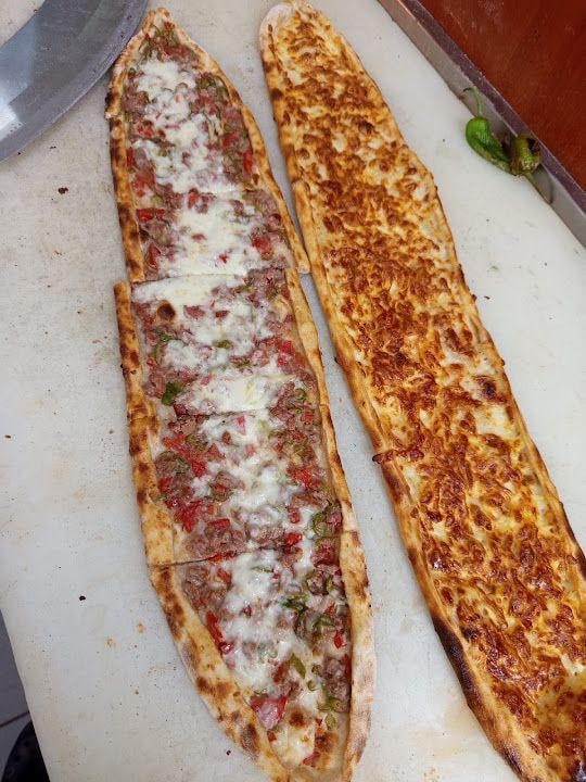 Gökçe pide kebap lahmacun salonu