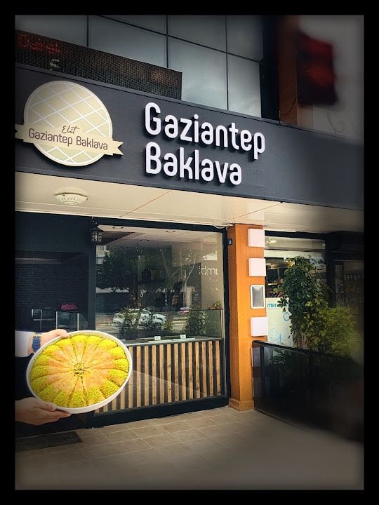 Gold Elite Gaziantep Baklava Uncalı
