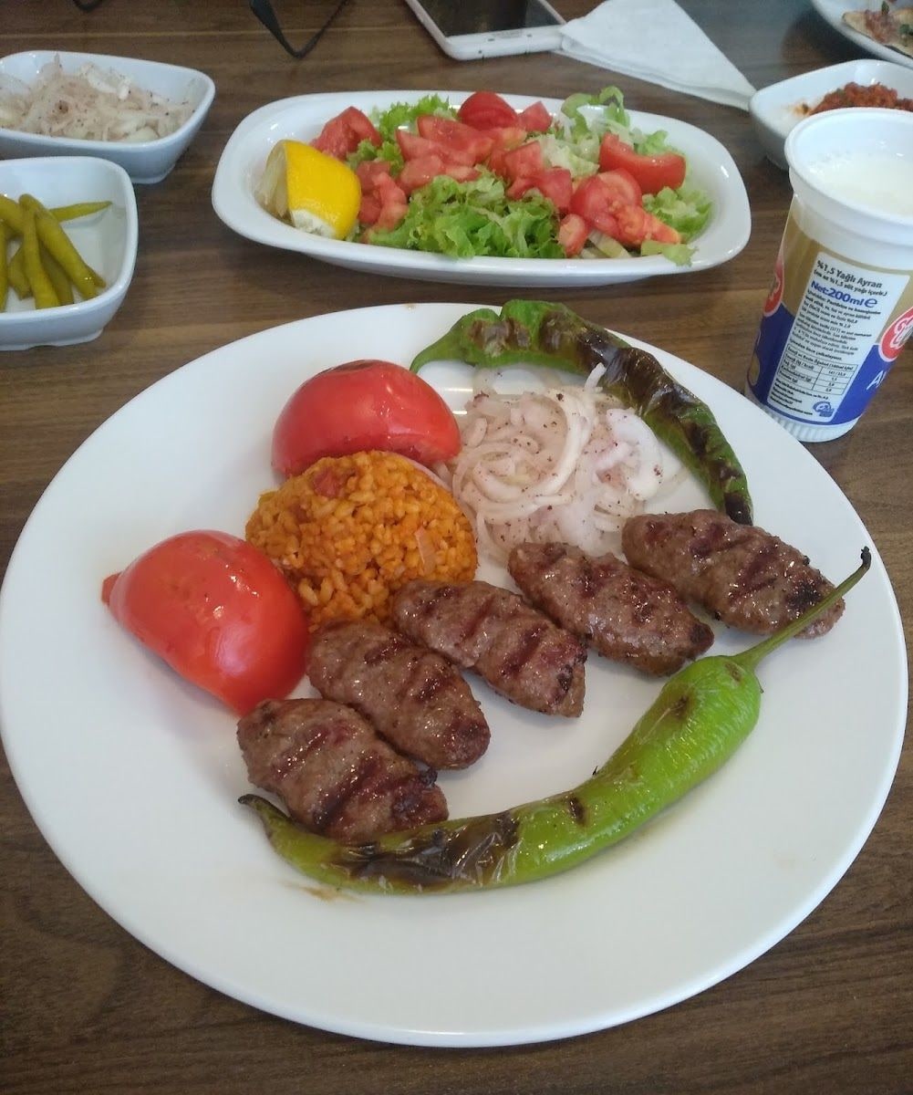 Gönen Cağ Kebap