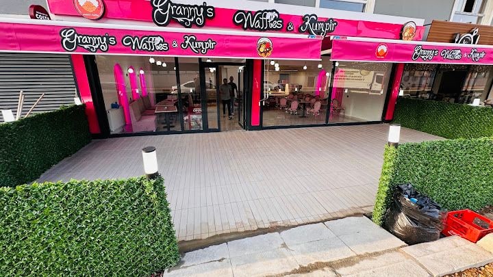 Granny’s Waffles & Kumpir Ağrı