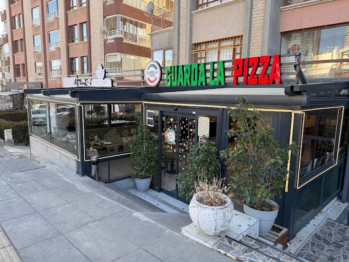 Guarda La Pizza (yıldızevler Mah.)