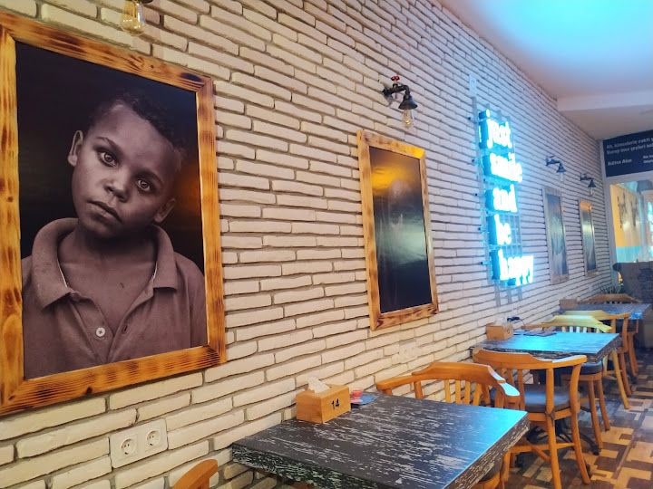 Guest cafe