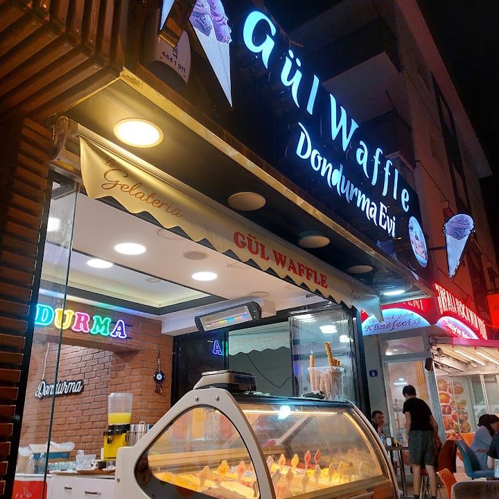 Gül Waffle
