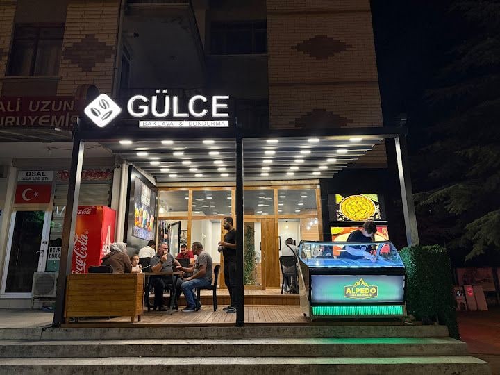 Gülce Baklava Ve Dondurma