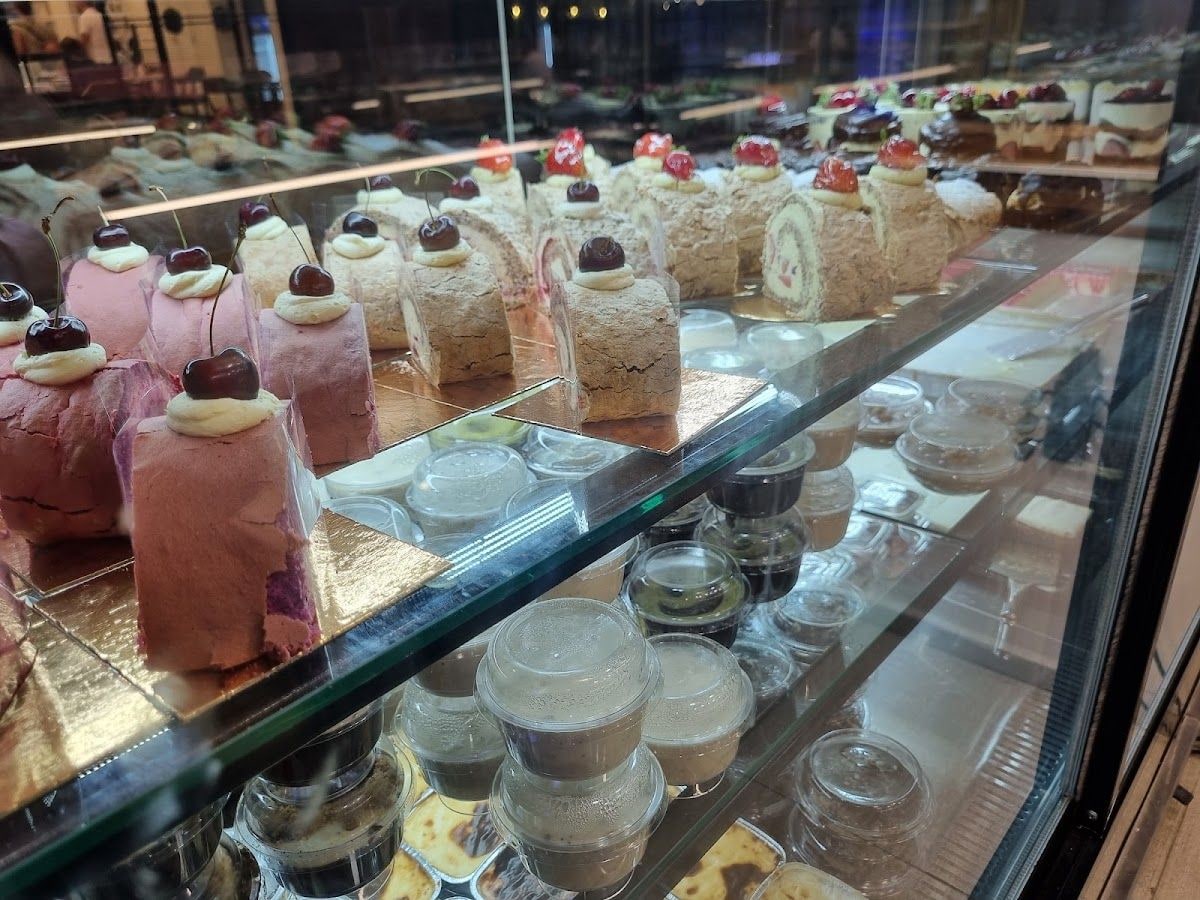 Güler Tatlihanesi