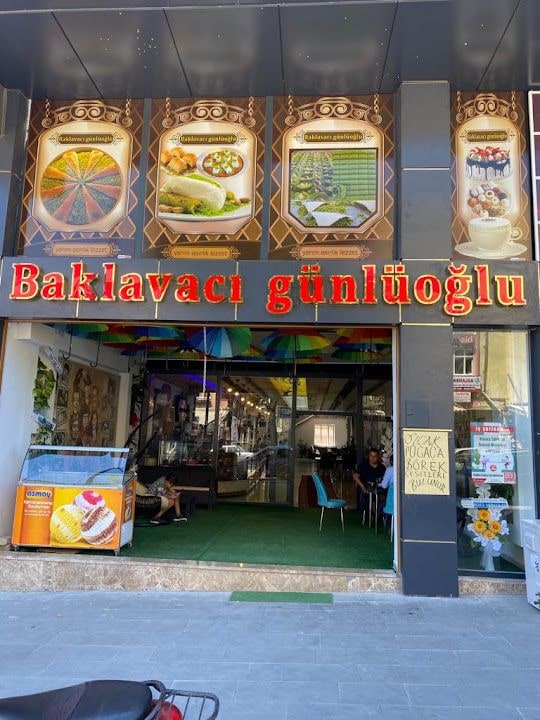 Günlüoğlu Pastanesi