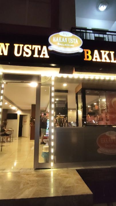 Hakan Usta Baklavaları Hurma Şubesi