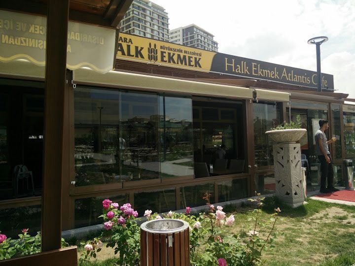 Halk Ekmek Atlantis Cafe