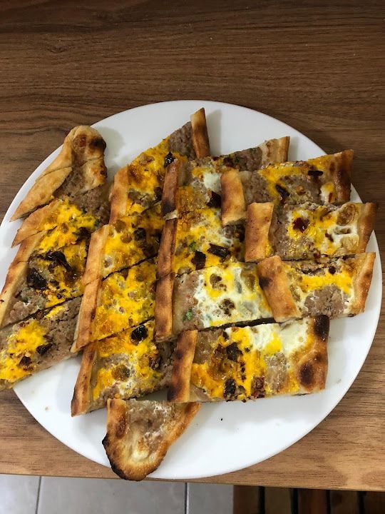 Halk Pide Ve Köfte Salonu