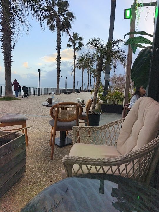 Hamlet Meftun Beach&club