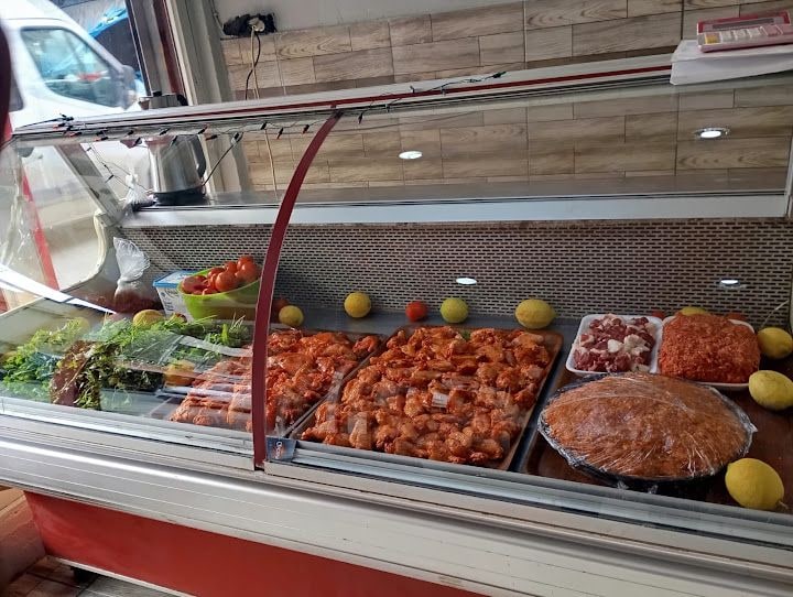 Hanımeli Kebap Tavuk Kebap Kuşbaşı Kebap cenaze düğün için lahmacun içi hazırlanır
