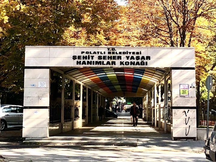 Hanımlar Konağı