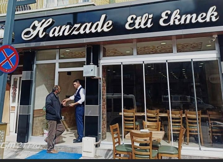 Hanzade Etli Ekmek