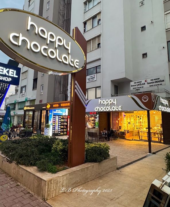Happy Chocolate