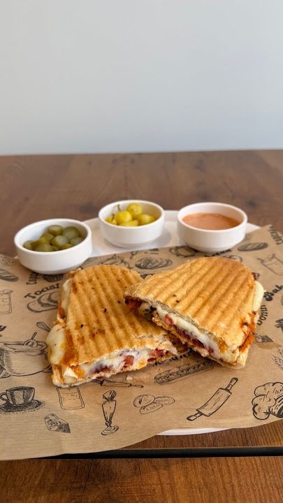 Happytosti
