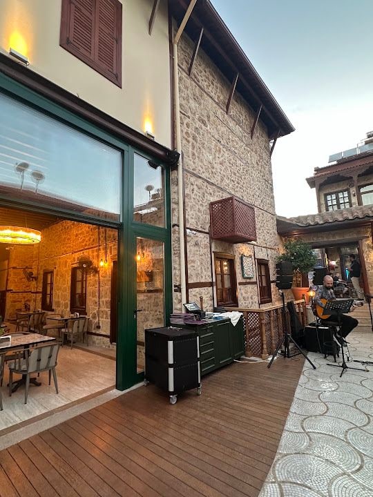 Hare Restaurant