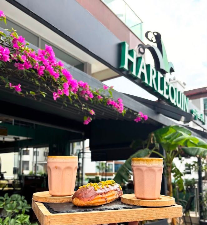 Harlequin Coffee Shop