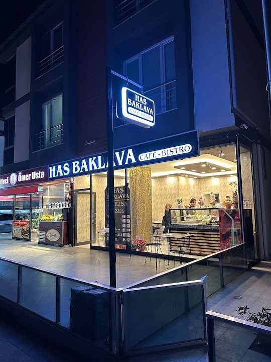 Has Baklava Cafe Bistro
