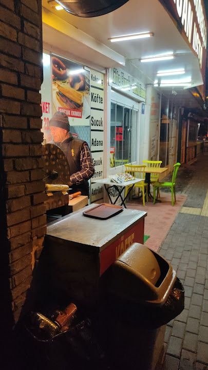 Hasanusta Kuzu Kokoreç