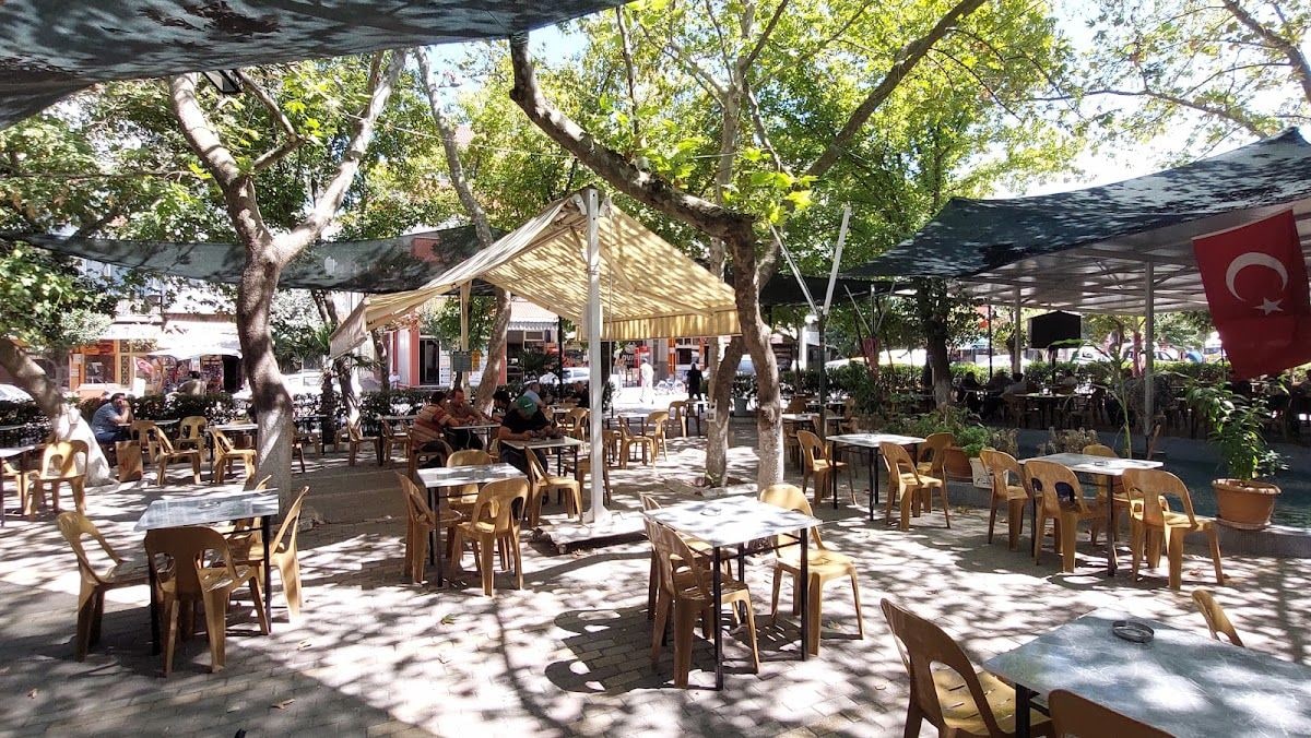 Havuzlu Park Kahvehanesi