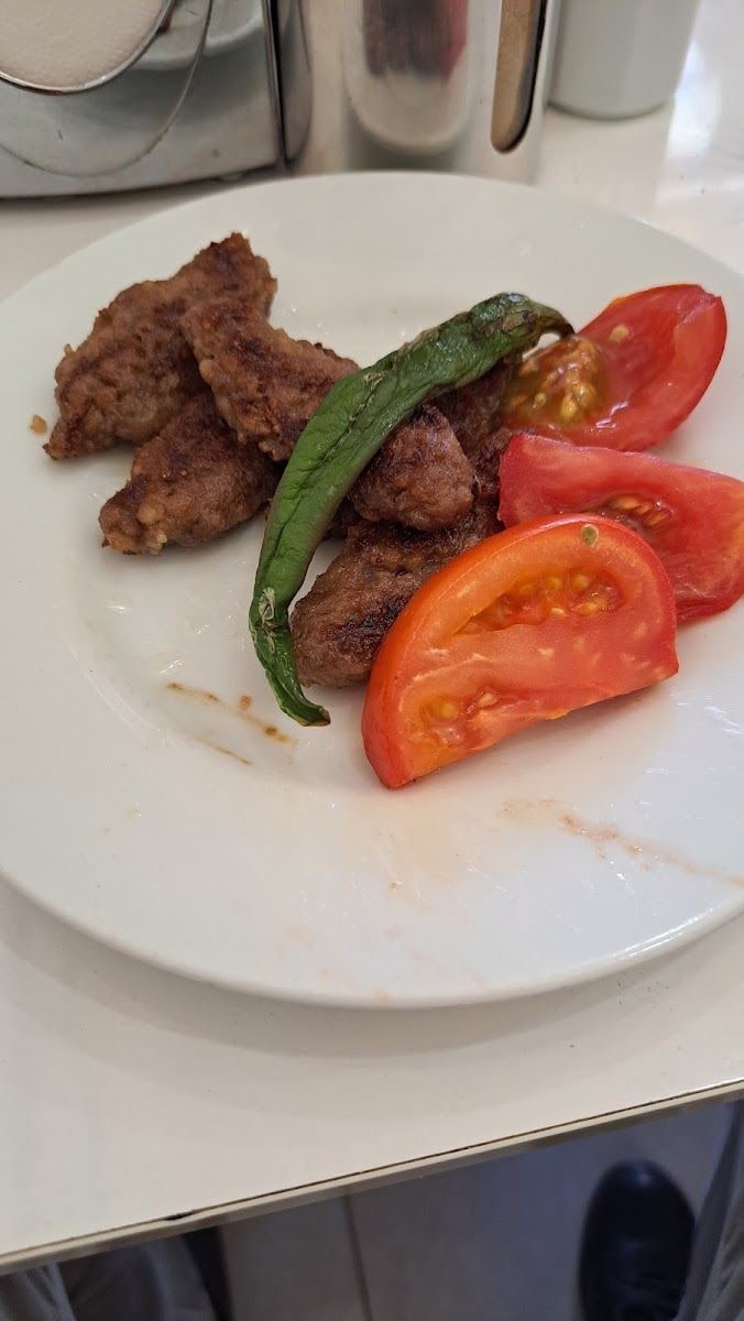 Hidayet Usta Çorba-Köfte