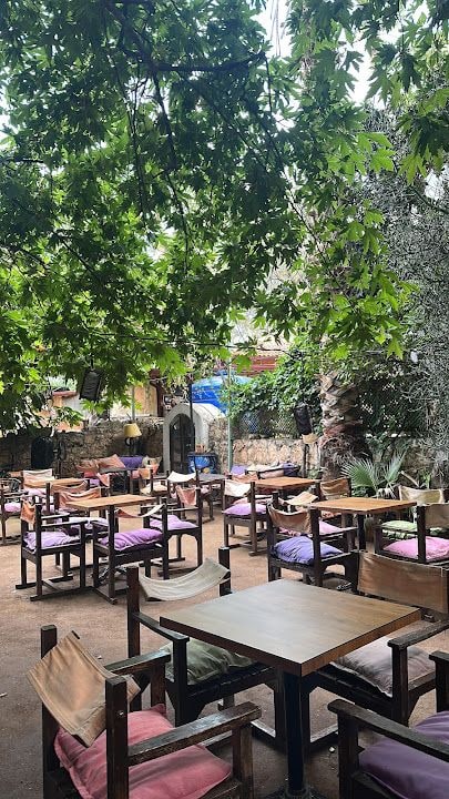 Hideaway Bar&cafe