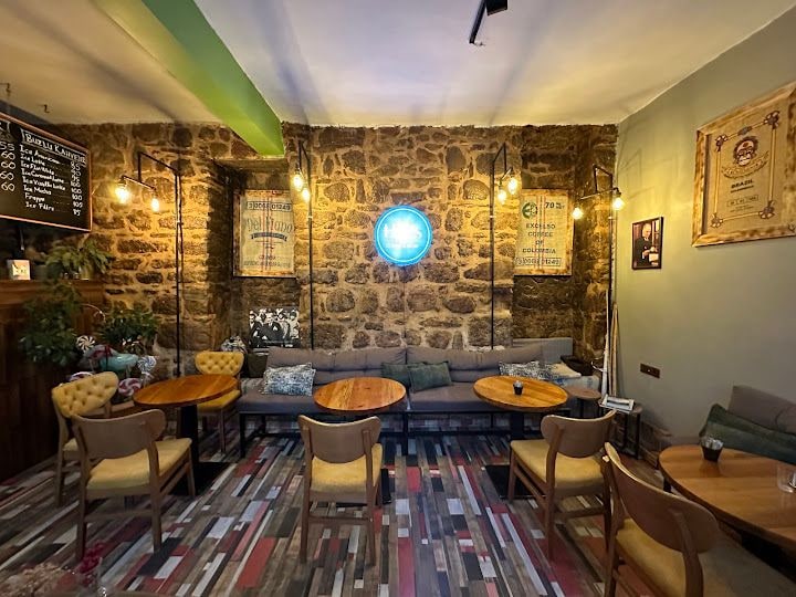 Hill's Coffee&more