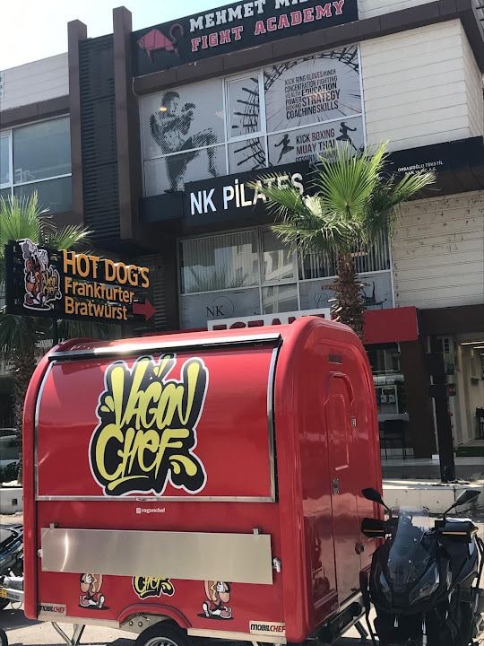 Hot Dog's Vagon Chef