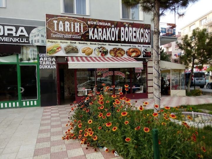 Hükümdar Karaköy Börekcisi