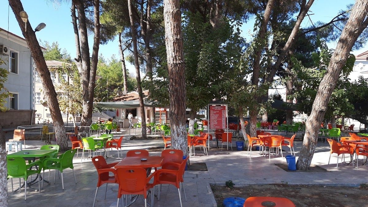 Hükümet Aile Çay Bahçesi