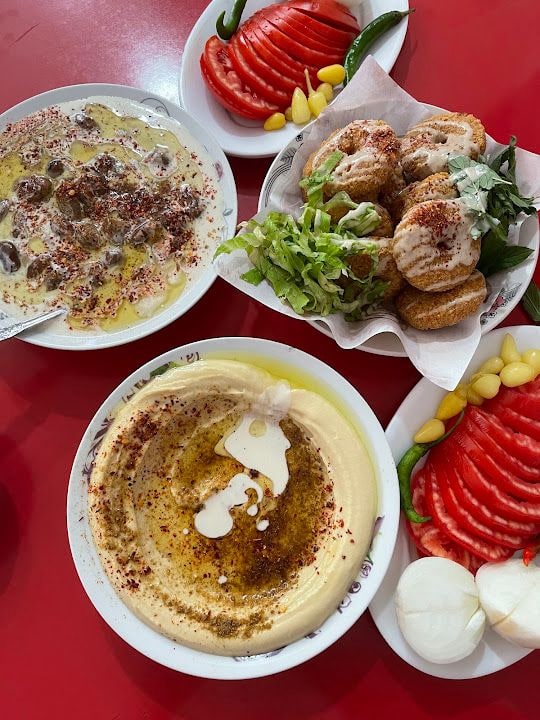 Humus Restoran