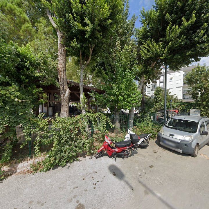 Hurma Kıraathanesi