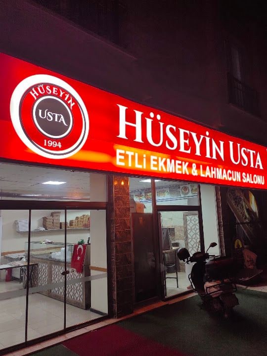 Hüseyin Usta etli ekmek lahmacun