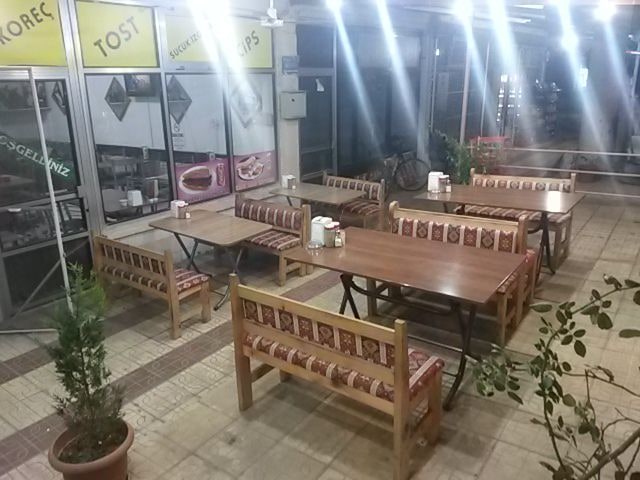 İ