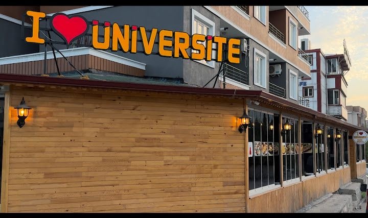 I Love Üniversite Cafe