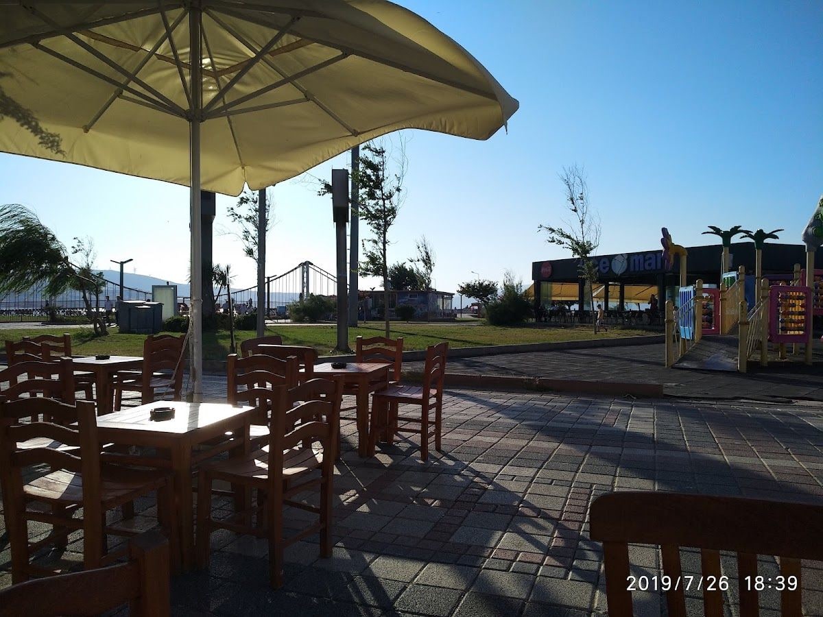 İce&mar cafe