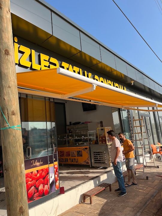 İkizler Tatlı Ve Dondurma