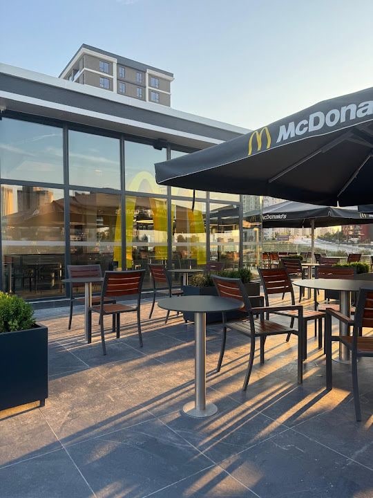 İncek Mcdonald's