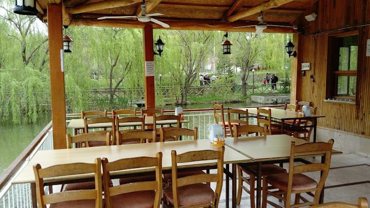 İnli Balıklı Göl Restaurant