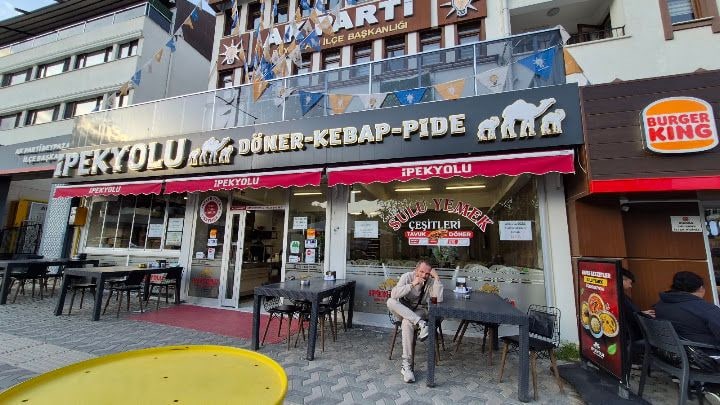 İpekyolu Döner Pide Kebap Salonu