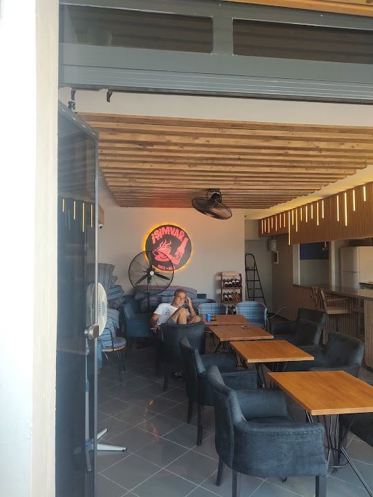 İşim Var Cafe Bar