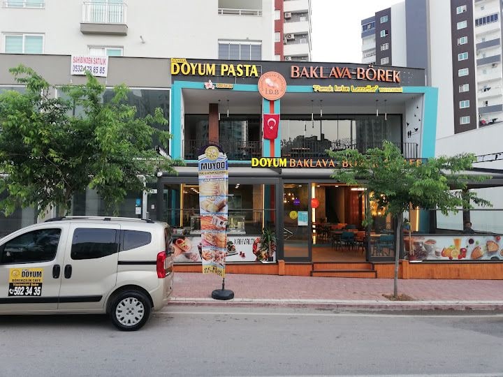 İstanbul Doyum Börek Pasta Cafe 100. Yıl Şube