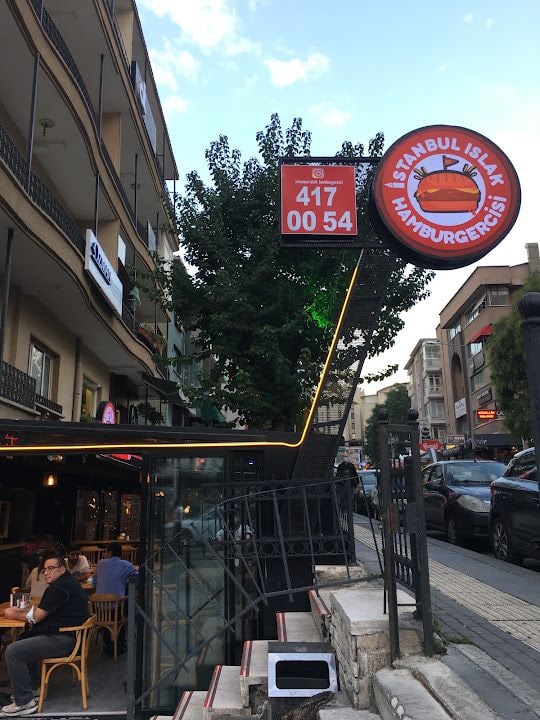 İstanbul Islak Hamburgercisi