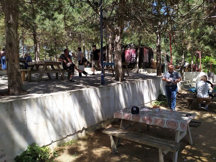 İzzet Dede'nin Yeri