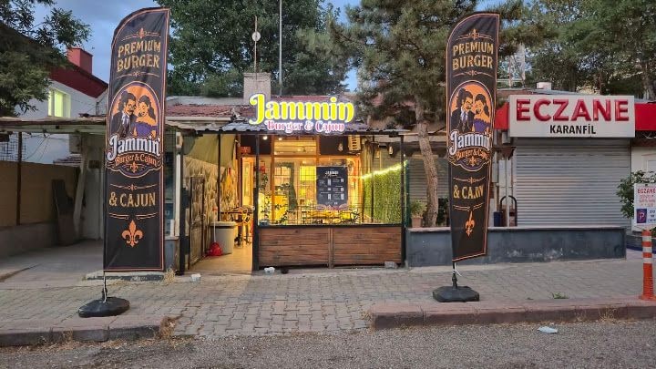 Jammin Burger & Cajun