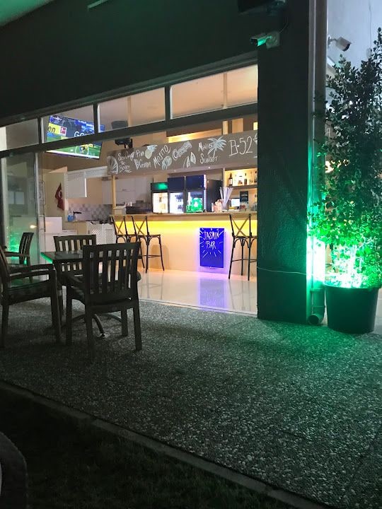 Jasmin Bar