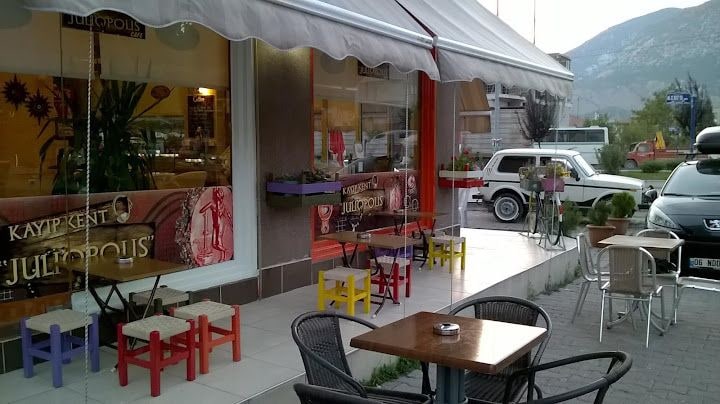 Juliopolis Kafe